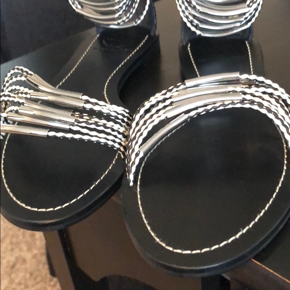 Tory Burch- zip up slides - Picture 7 of 9